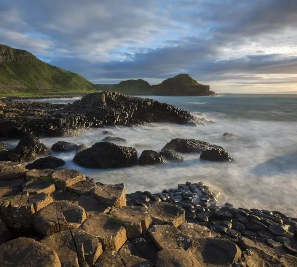 2+ Day Giant's Causeway & Belfast Private Chauffeur Tour