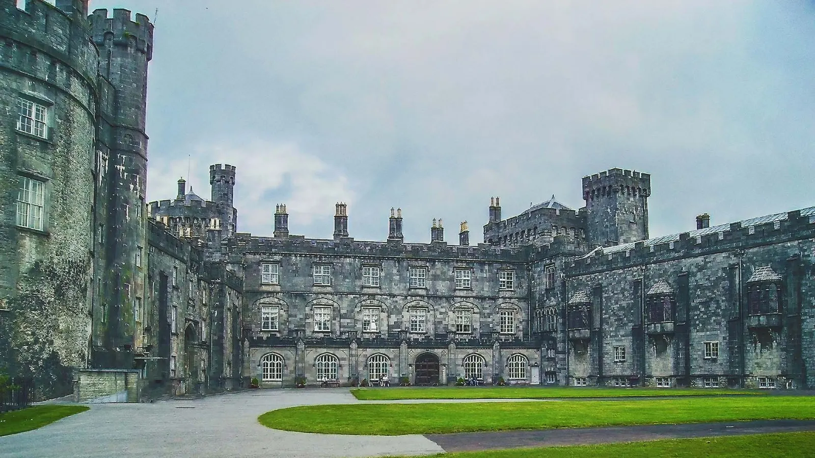 Private Chauffeur Driven Tour to Kilkenny: A Journey Through Time